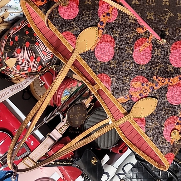 Louis Vuitton Neverfull MM Summer Collection Monogram Ramage Tote Bag - Picture 3 of 16